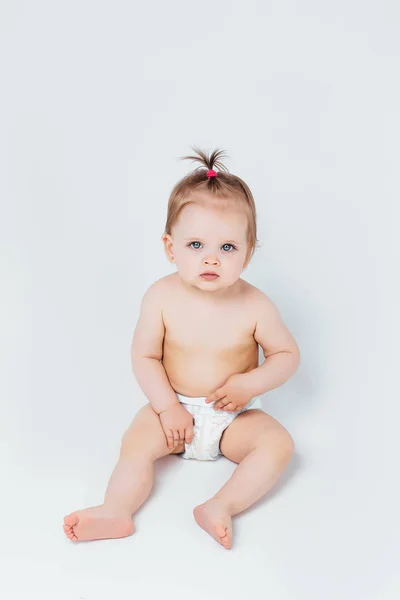 Bela Menina Isolada Fundo Branco — Fotografia de Stock