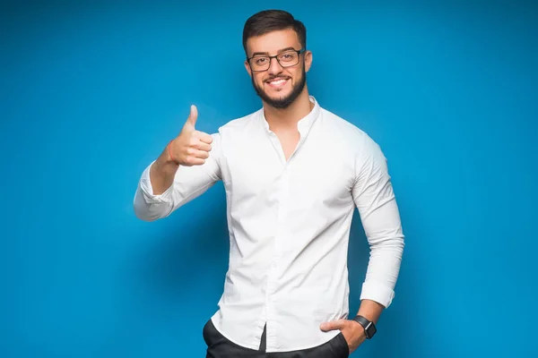 Young Handsome Freelancer White Shirt Posing Blue Background — 스톡 사진