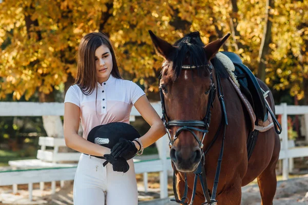 Apretty Jockey Girl Holding Helmet Competition Girl Loves Animals Horseback — Stock Photo, Image