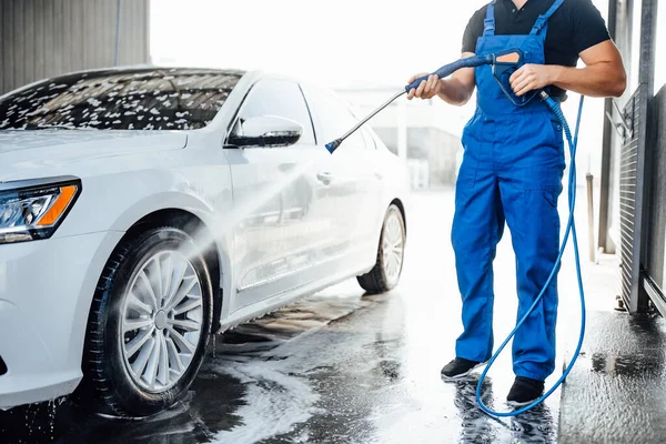 Máquina Lavar Roupa Profissional Azul Uniforme Lavar Carro Luxo Com — Fotografia de Stock