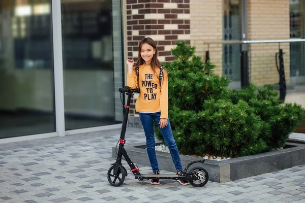 Young Child Girl Riding City Park Gyroscooter Resting Weekend — Stock Photo, Image