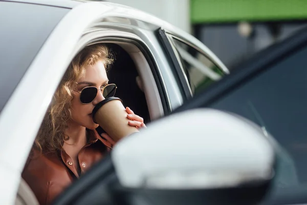Fashion Portrait Young Woman White Car Drinking Coffee Tea — Stock Photo, Image