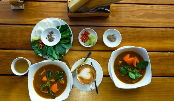 Vietnamese Beef Stew Isolated Table Coffee Vegetables Vietnamese Lunch Kho — Stock Photo, Image