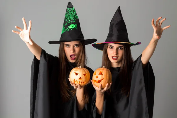 Carino giovani ragazze in stile Halloween — Foto Stock