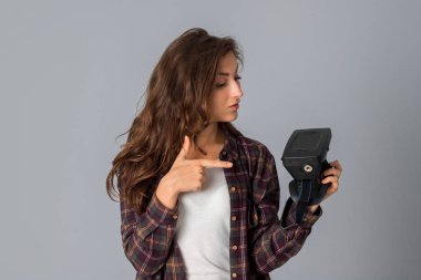 güzel kız sanal gerçeklik gözlük test