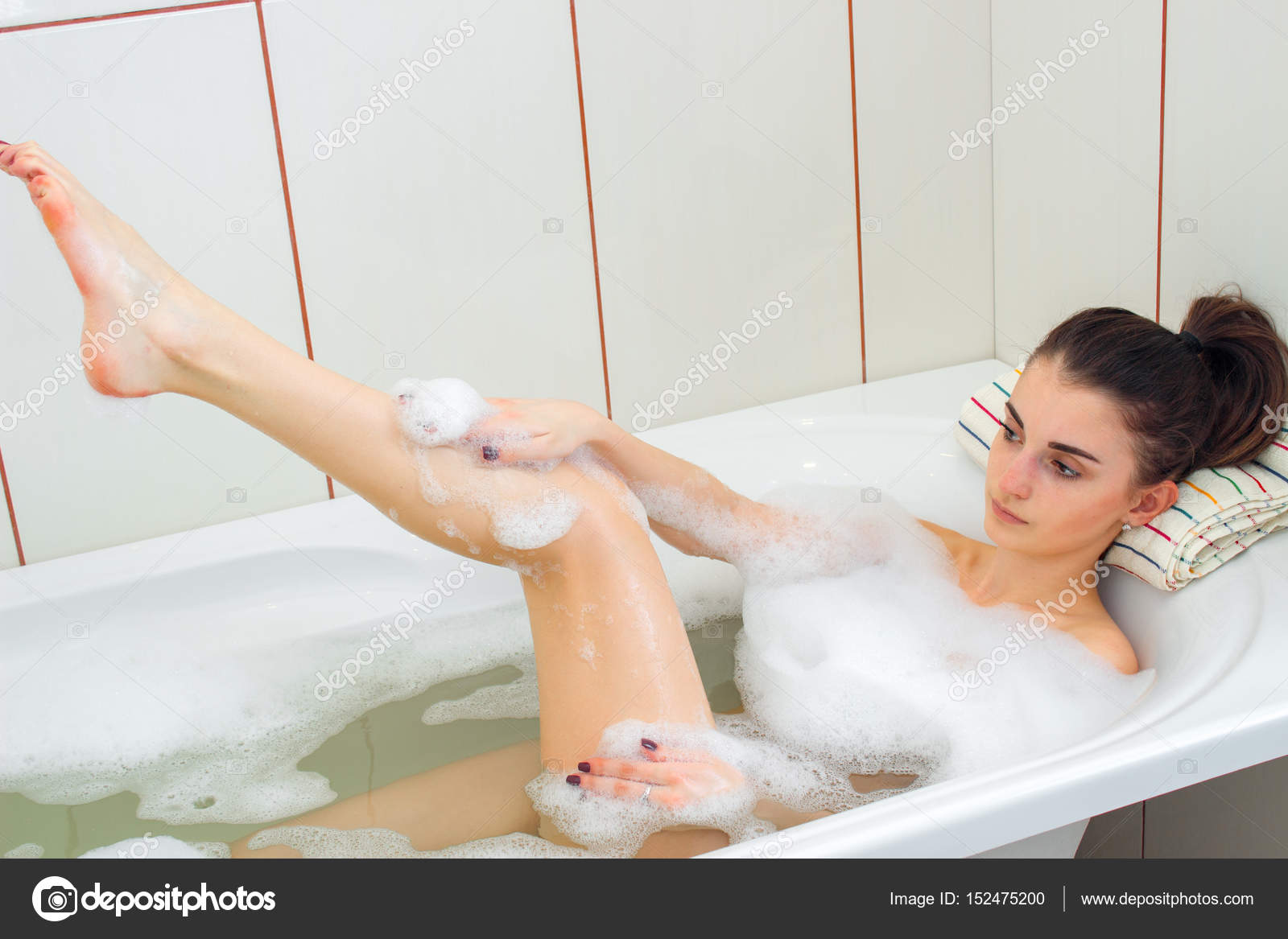 эротика голых девочек в ванной фото 18