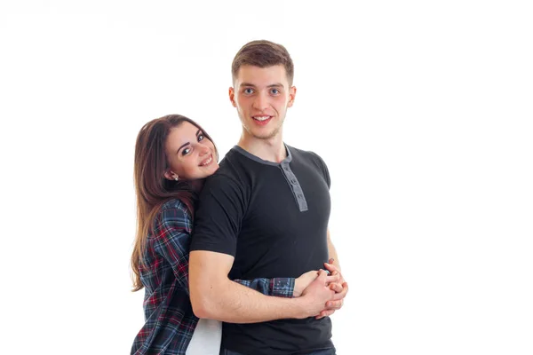 Jovem bonito menina sorrindo e abraçando bela alta cara — Fotografia de Stock