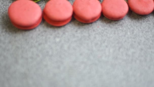 sur la table couleur biscuits macarons 