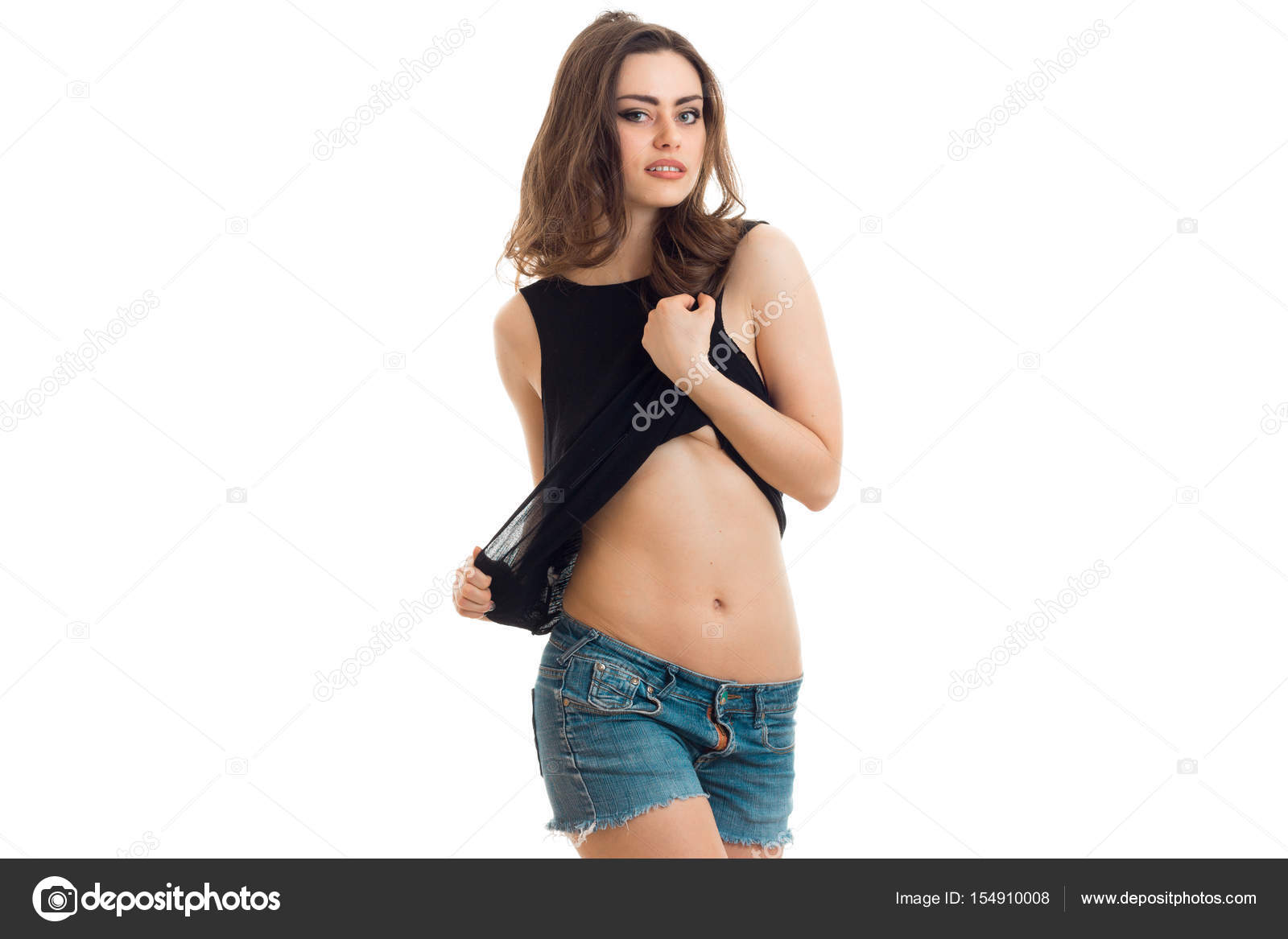 Кафельные зубы скалишь подняла футболку. Белый животик девушки. Анастасия васичкина фотосессия. Девушка с приподнятой футболкой. Гогина екатерина николаевна ортодонт.