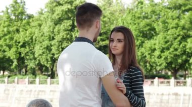 açık havada genç Çift