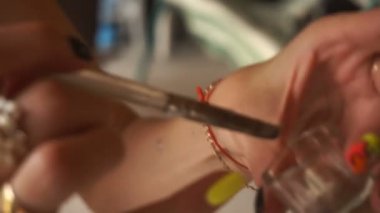 makyaj sanatçısı boya fırçası kaşları koni için karışımları