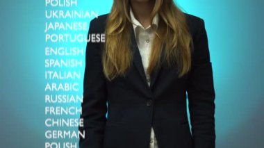 Kız bir ileri düzey kontrol panelinde Çince dil bilgisinin seçer
