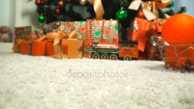 mandalina yere düşüyor