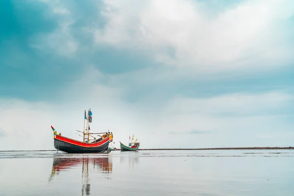 Boat Resting Beach Martins Island Bangladesh — Stock Photo, Image