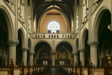 24 Eylül 2018, Cava Adası, Endonezya. Jakarta Katedrali 'nin İçi.