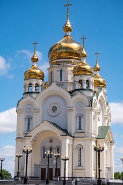 Khabarovsk, Rusya - 15 Haziran 2019: Khabarovsk 'taki Spaso-Preobrazhensky Katedrali.