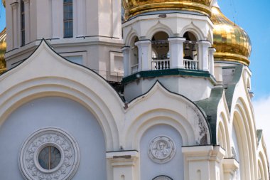 Khabarovsk, Rusya - 15 Haziran 2019: Khabarovsk 'taki Spaso-Preobrazhensky Katedrali.