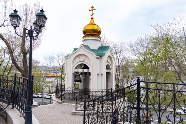 Βλαδιβοστόκ, Ρωσία - 07 Μαΐου 2019: Εκκλησία της Κοιμήσεως της Θεοτόκου. — Φωτογραφία Αρχείου