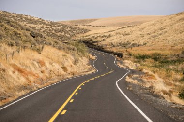 Açık yol iki şeritli otoyol Oregon State ABD