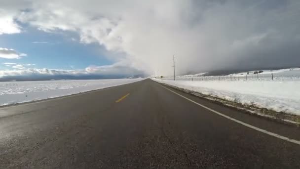 Road to Earthquake Lake Southwest Montana Winter Storm Aproximando-se — Vídeo de Stock