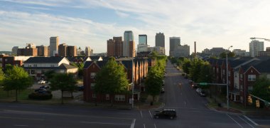 Günbatımı şehir şehir manzarası Birmingham Alabama Carraway Blvd