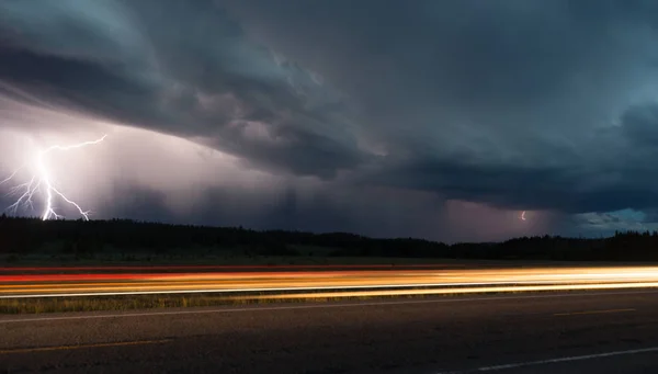 Fall Thunderstorm Late Night Yellowstone Park Road Lightning Strike — Stock Photo, Image