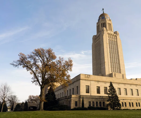 De architectuur van de koepel van de regering van de Lincoln Nebraska hoofdstad gebouw — Stockfoto
