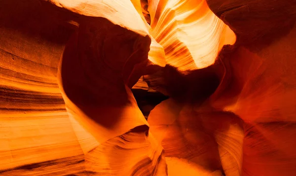 Sunlight Beams Through Crevasse Sandstone Rock Antelope Slot Can — Stock Photo, Image