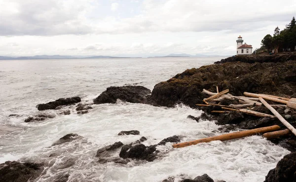 Mész mesterségesen Point világítótorony San Juan-szigeteki Puget Sound Washingt — Stock Fotó