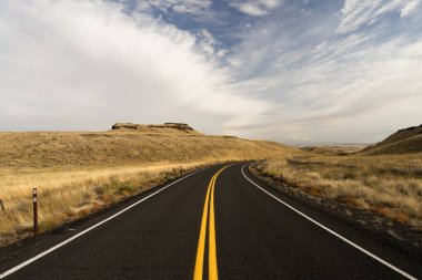 Açık yol iki şeritli otoyol Oregon State ABD