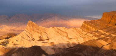 Engebeli Badlands Amargosa dağ aralığı Ölüm Vadisi Zabriske Po