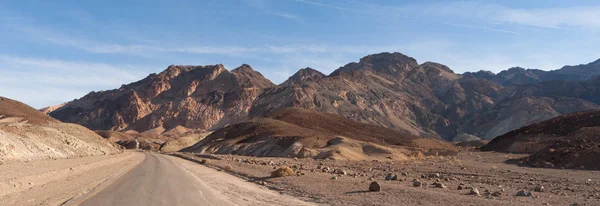 Panoramiczny widok Open droga śmierci Valley National Park autostrada — Zdjęcie stockowe