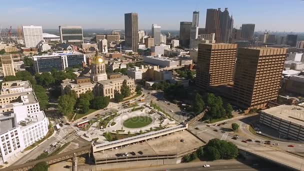 Panoramę miasta Downtown Atlanta Georgia Rush godzinę ruchu zmierzchu — Wideo stockowe