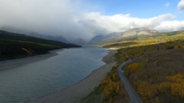 Lake Sherburne rota 3 kırsal Montana fırtına gökkuşağı