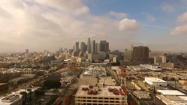 Городской мегаполис Лос-Анджелес Сити Skyline Cloudy Blue Skies — стоковое видео