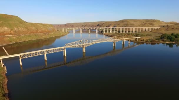 Os rios Palouse e Snake convergem Lyons Ferry Washington Bridges — Vídeo de Stock