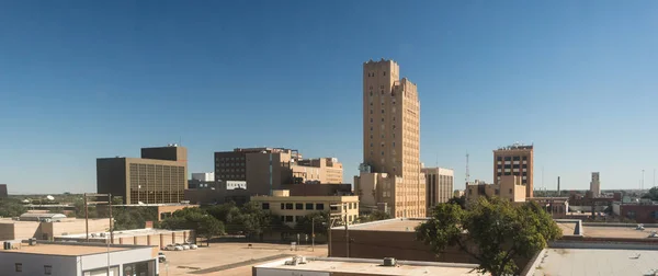 Spadek po południu niebieski niebo Lubbock Texas Downtown City Skyline — Zdjęcie stockowe