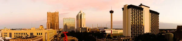 San Antonio Skyline breed panoramisch Zuid-Centraal-Texas — Stockfoto