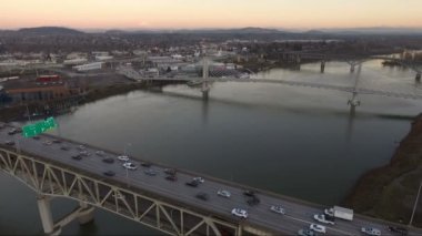 Interstate 5 Willamette Nehri Portland Oregon Waterfront şehir manzarası