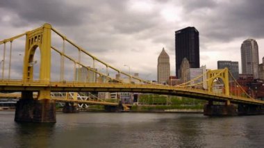 Sarı köprü üç nehirler Pittsburgh şehir şehir manzarası