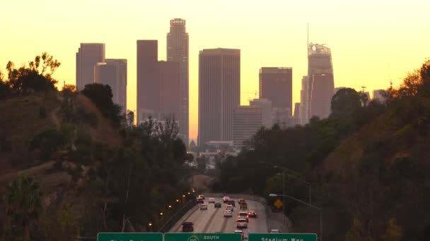 Los Angeles Otoban Commuters Otomobil Arkadan Aydınlatmalı Karayolu — Stok video