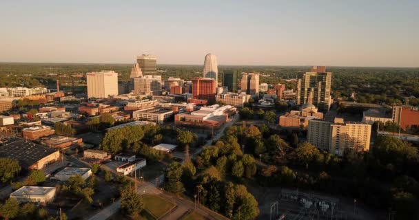 Los Edificios Paisaje Centro Ciudad Skyline Winston Salem Carolina Del — Vídeo de stock