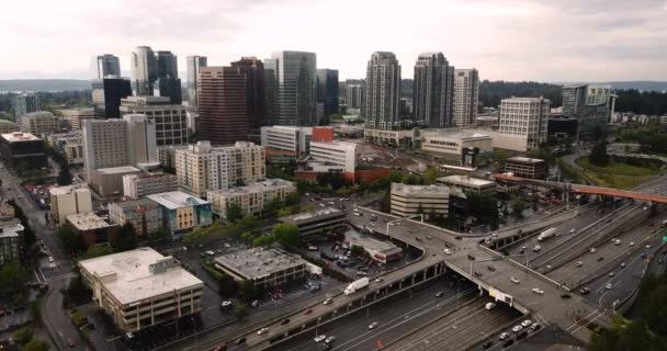 Aerial View Commuters Navigate Interstate 420 Going Out Bellevue Washington — Stock Video