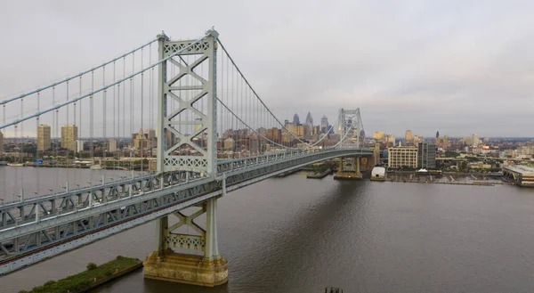 Delaware Nehri Şehir Merkezi Philadelphia Şehir Merkezi Uzun Binalar — Stok fotoğraf