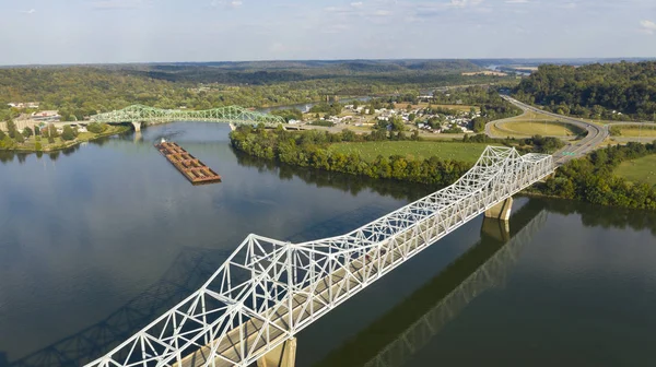 Aerial Perspective Barge Transportation Over Gallipolis Waterfront — Stock Photo, Image