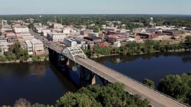 Nehir Köprüsü Dallas 'taki Selma Alabama' ya