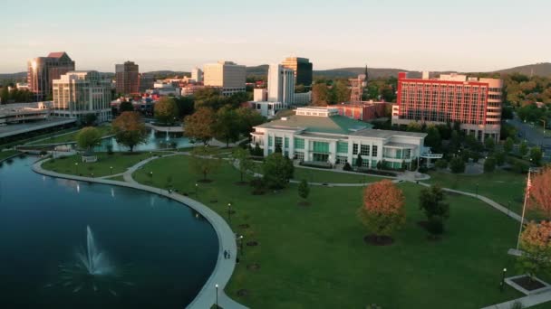 Vista Aérea Sul Dos Eua Sobre Huntsville Alabama Downtown City — Vídeo de Stock