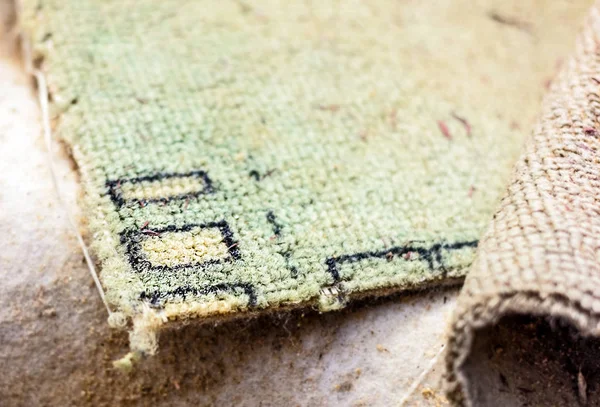 Kawałek starego dywanu — Zdjęcie stockowe