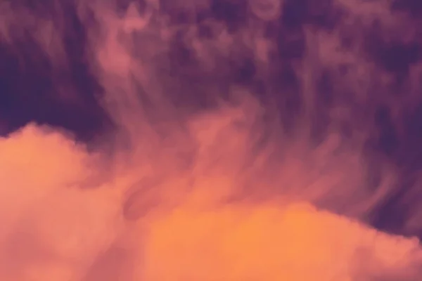 Ominous scarlet sky — Stock Photo, Image