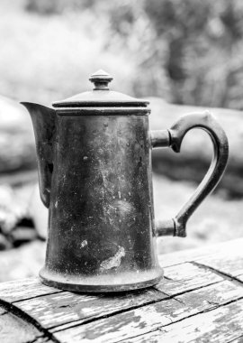 Stil eski metal kahve tencereye retro